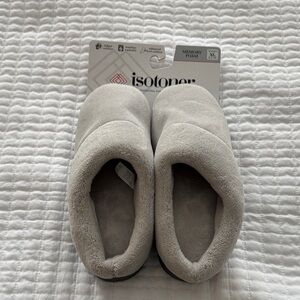 Isotoner Women's XL Memory Foam Slippers